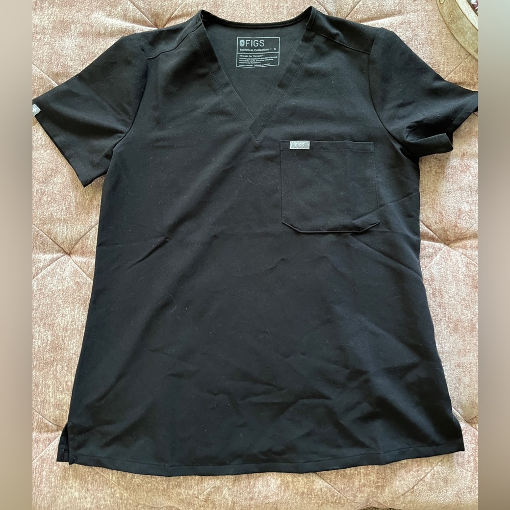 Figs - Catalina one pocket scrub top